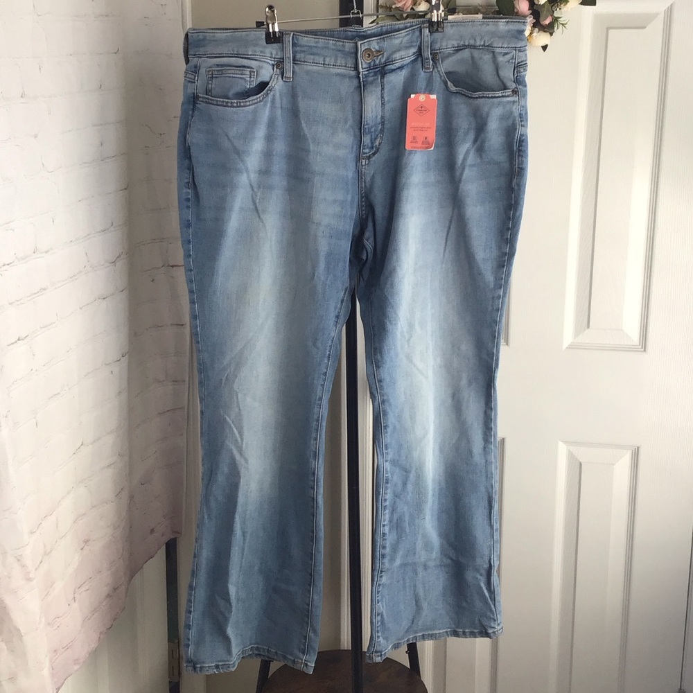 ST. JOHNS BAY Light Blue Denim Jeans